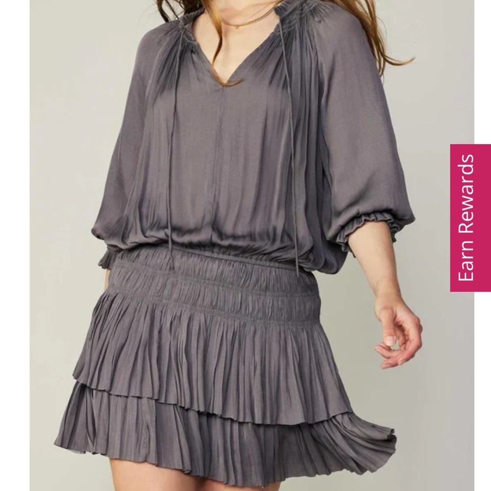 Aquarius Taupe‑Grey Pleated dress Sleeves, Modern  Size large NWOT Anthropologie
